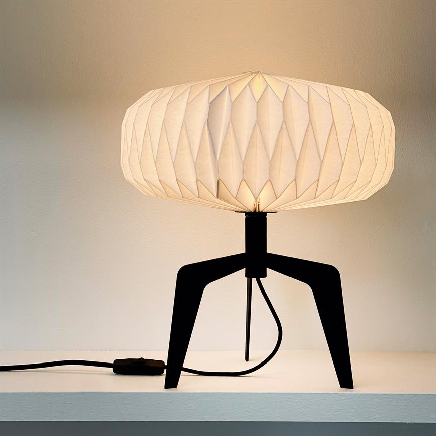 Dyberg Larsen Ventnor bordlampe papirskjerm natur