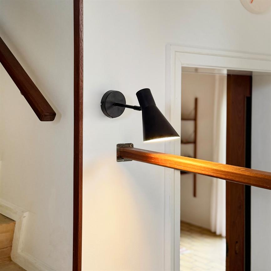 Dyberg Larsen DL12 vegglampe brun E27 mykt lys