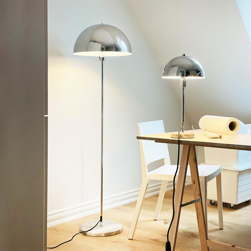 Dyberg Larsen Stockholm gulvlampe krom marmor