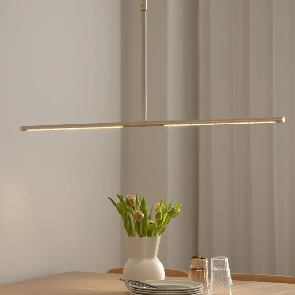 UMAGE Omni taklampe messing dimbar medium
