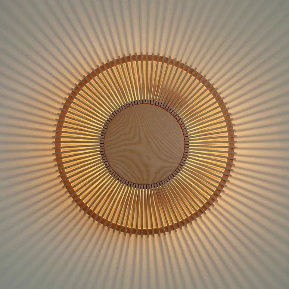 UMAGE Clava Up Wood vegglampe eik medium