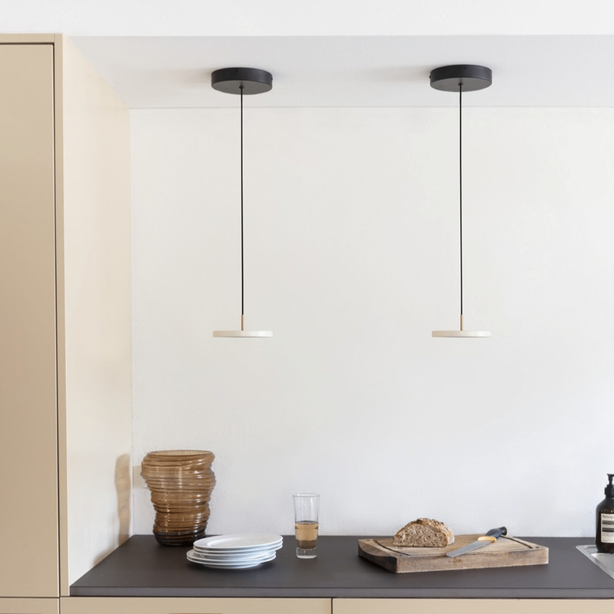 UMAGE Asteria Micro taklampe perlehvit LED