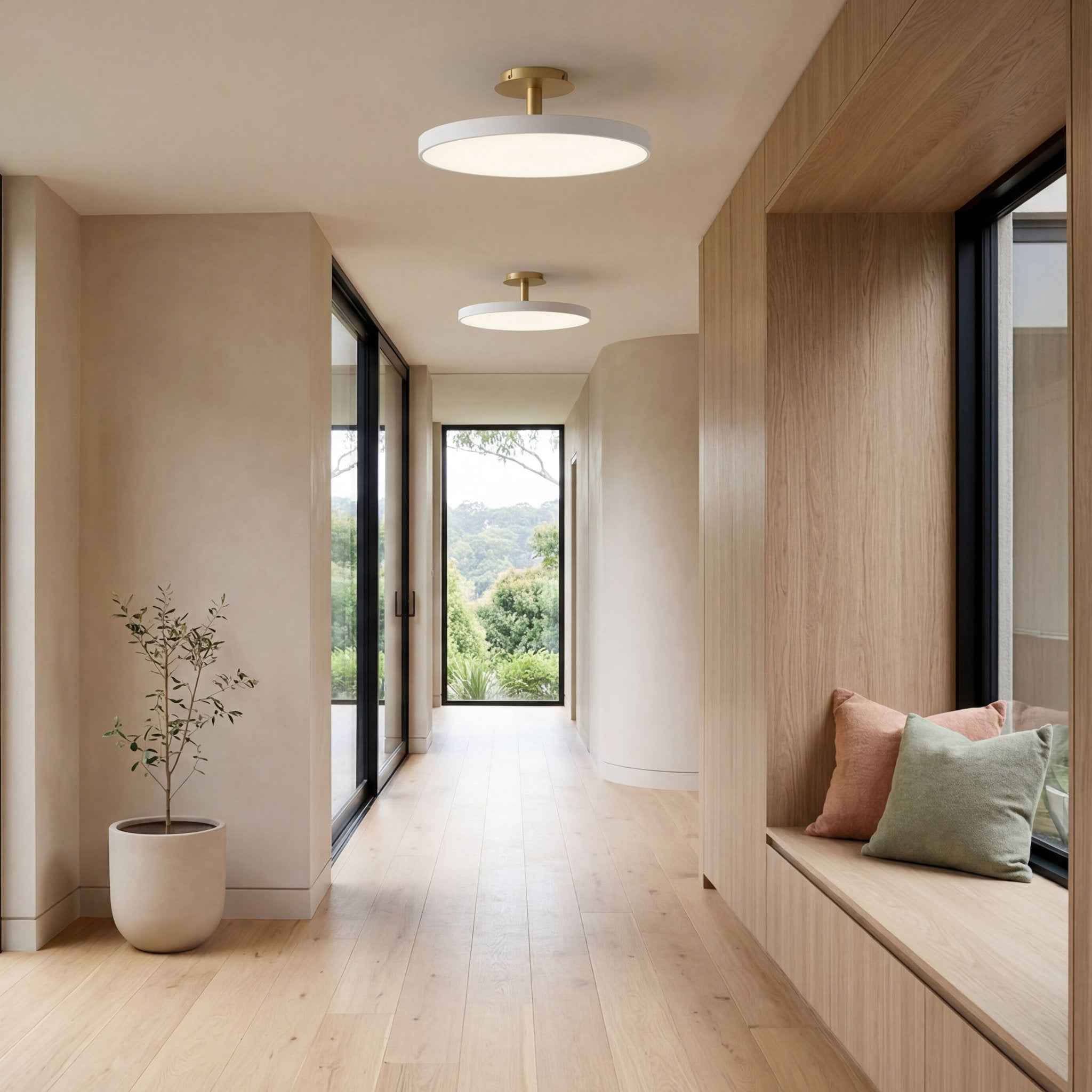 UMAGE Asteria Up taklampe perlehvit medium