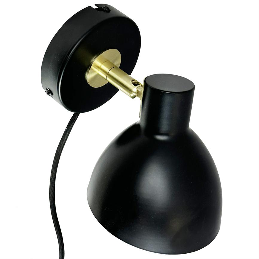 Dyberg Larsen Lilje vegglampe sort med messing