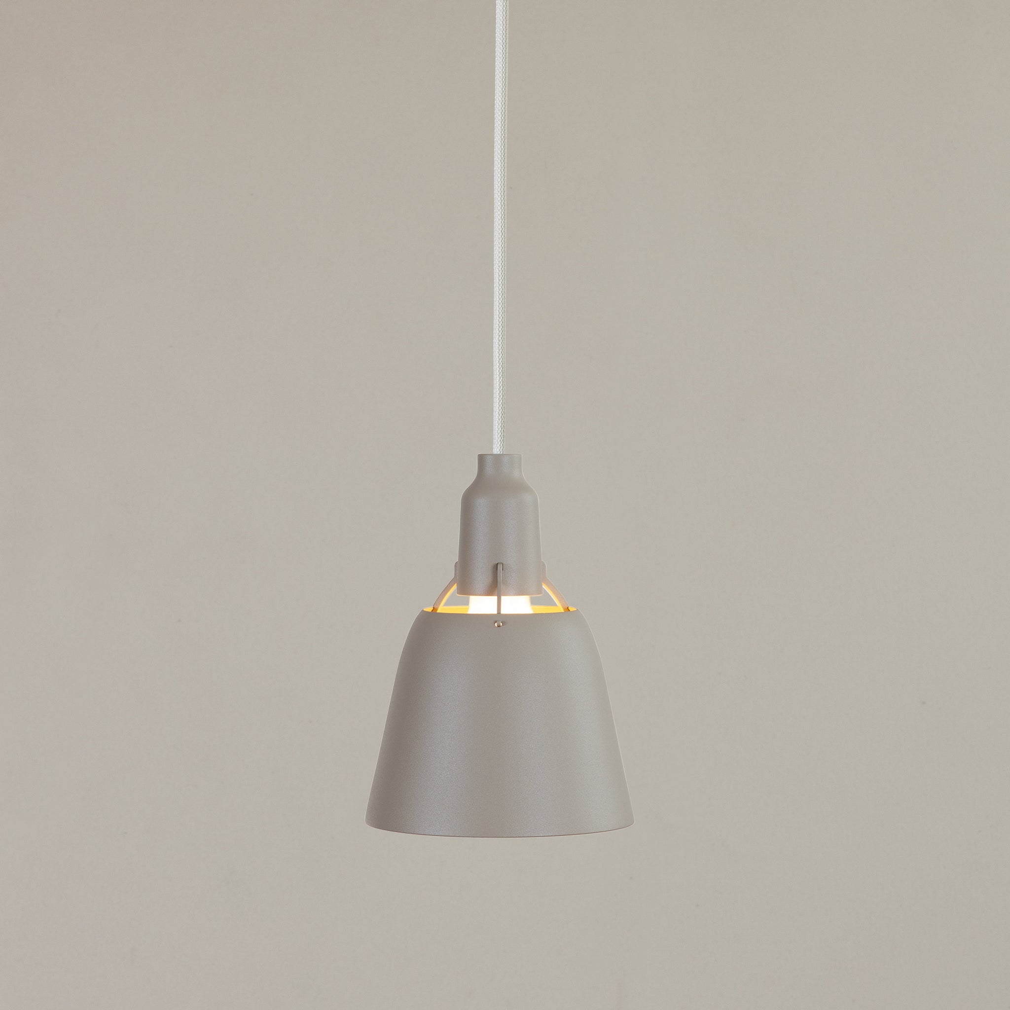 Zlamp P 656-15 pendel greige vinduslampe