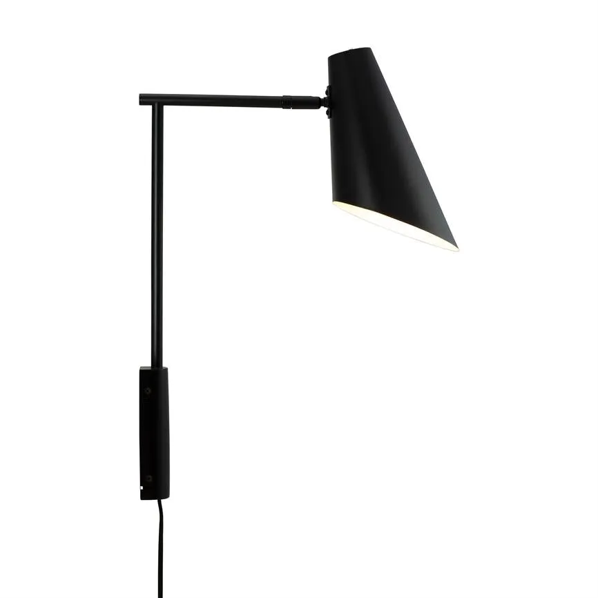 Dyberg Larsen Cale vegglampe sort metall