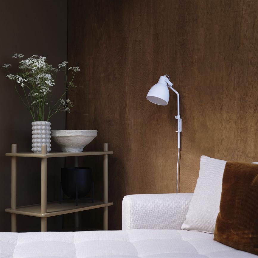 Dyberg Larsen Coast vegglampe hvit leselys