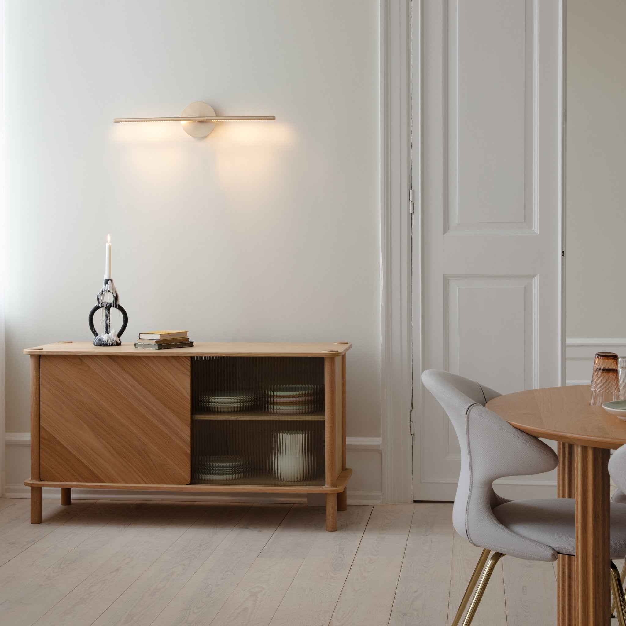 Umage Omni Wall vegglampe svart mini dreibar