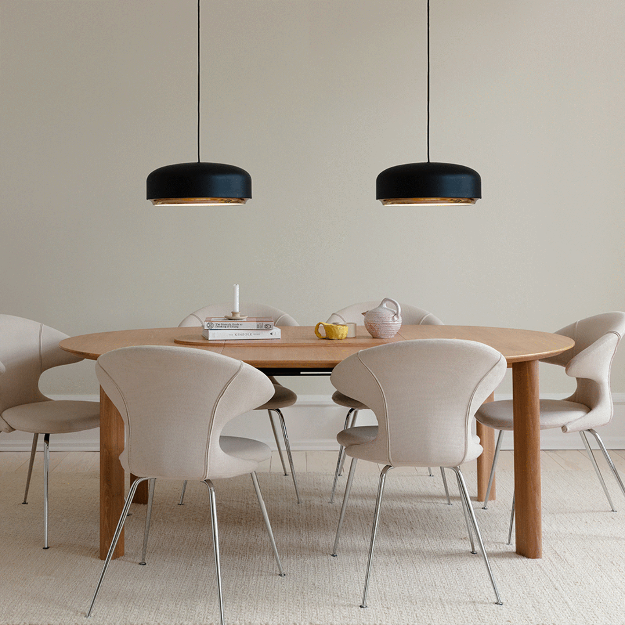 UMAGE Hazel pendellampe svart medium dimbar LED