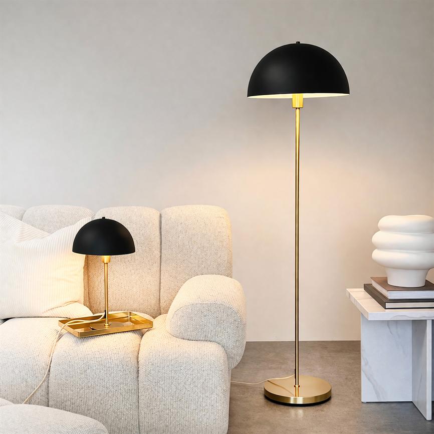 Dyberg Larsen Stockholm bordlampe svart messing