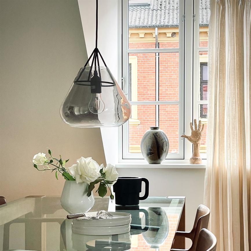 Dyberg Larsen Volta pendel smoke glass