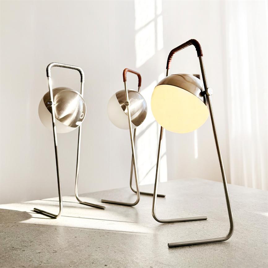 Dyberg Larsen Mova bordlampe LED brun skinn