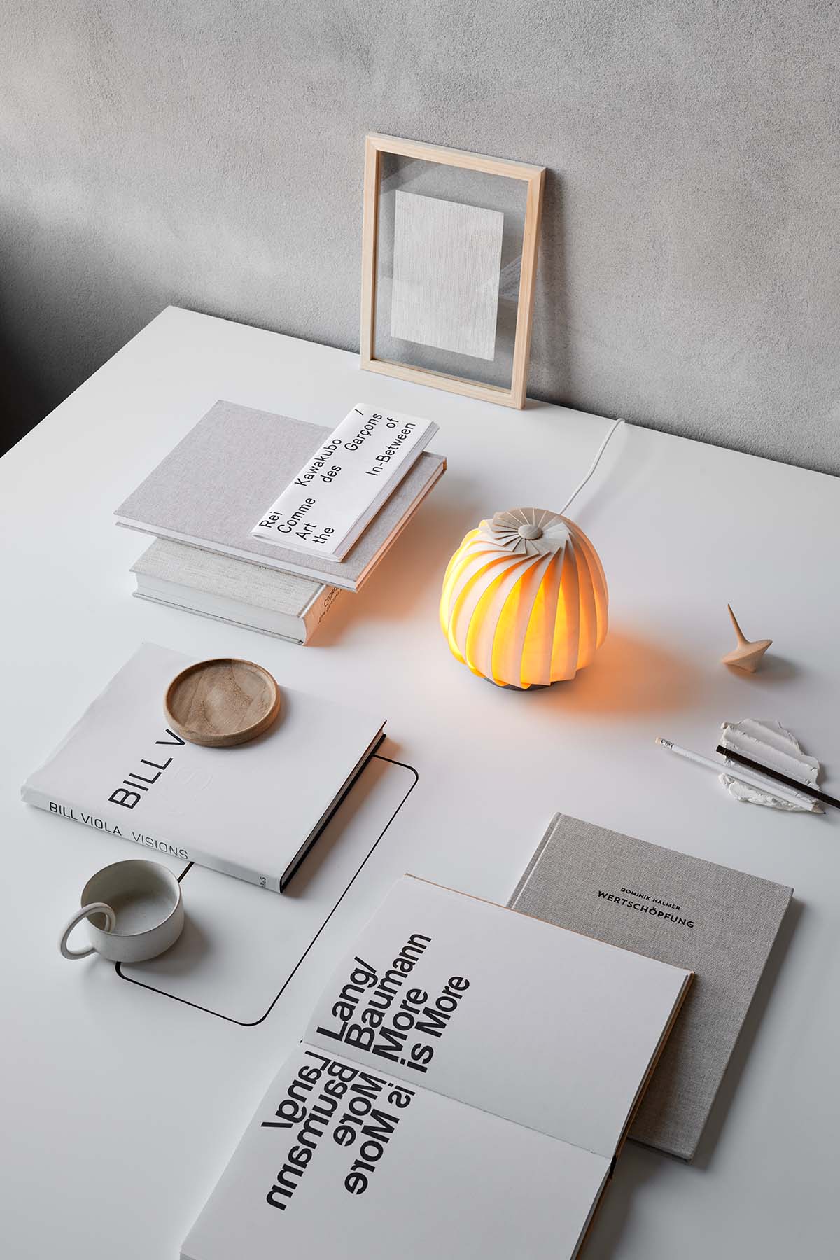 Tom Rossau ST906 Mini bordlampe bjørk håndlaget