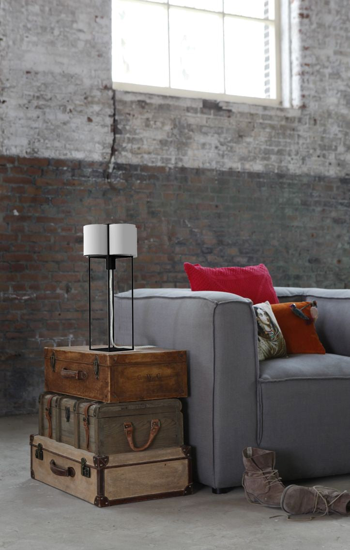 Dyberg Larsen Paradice bordlampe hvit skulpturell