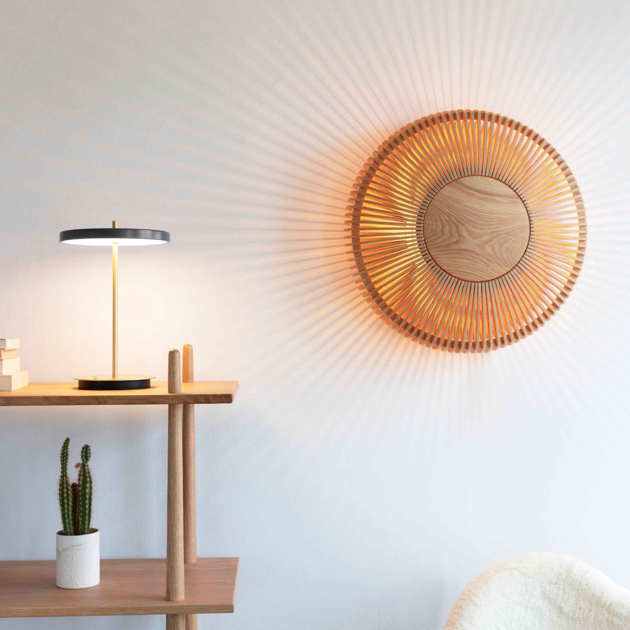 UMAGE Clava Up Wood vegglampe eik medium