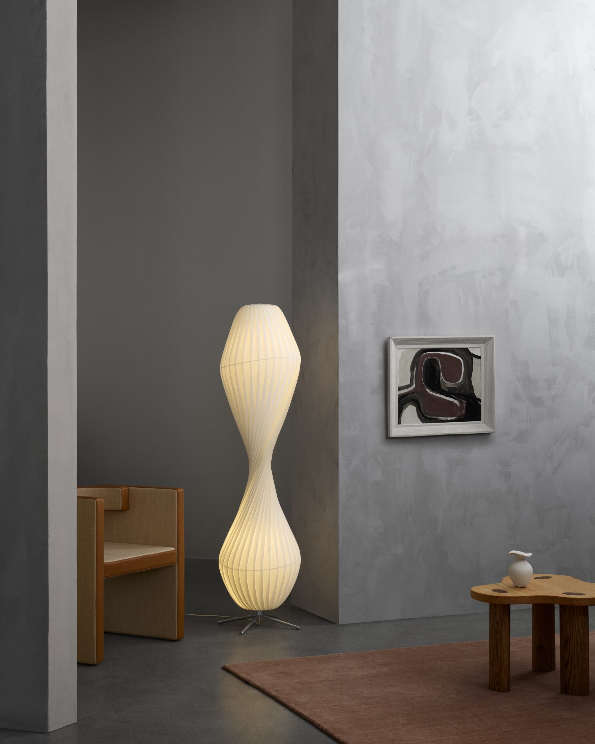 Tom Rossau TR32 gulvlampe hvit asymmetrisk