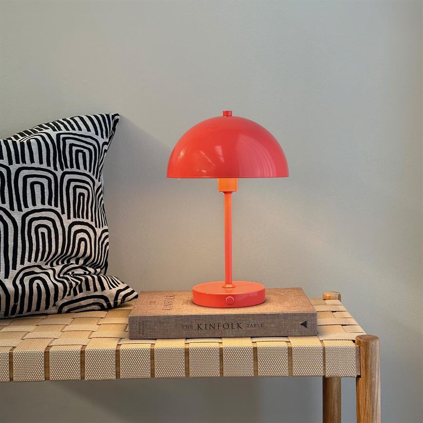 Dyberg Larsen Stockholm bordlampe melon oppladbar
