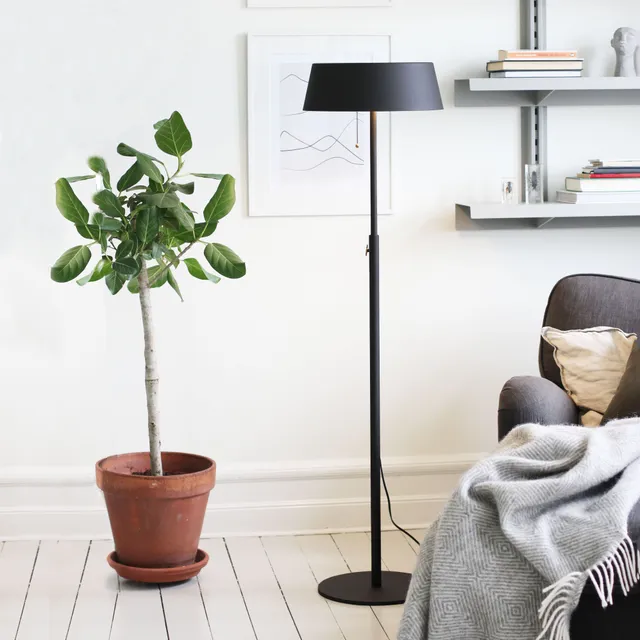 Zlamp Q 440-3530 gulvlampe messing stål