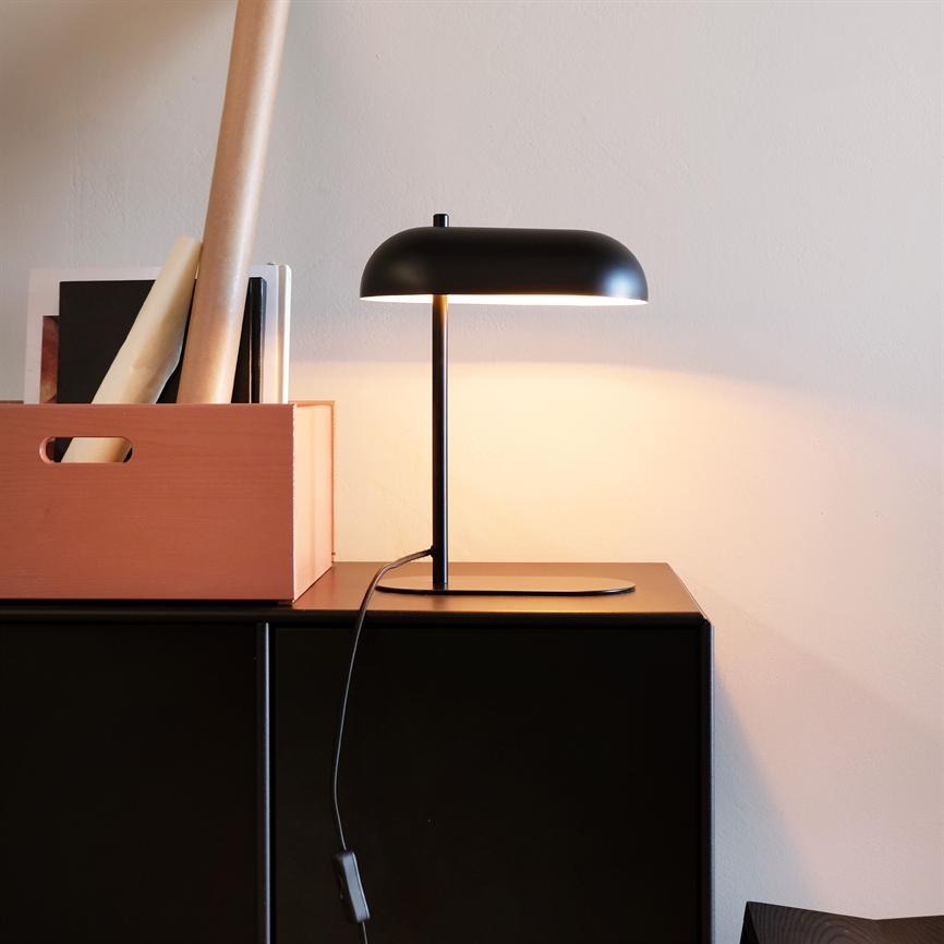 Dyberg Larsen Arch bordlampe svart messing
