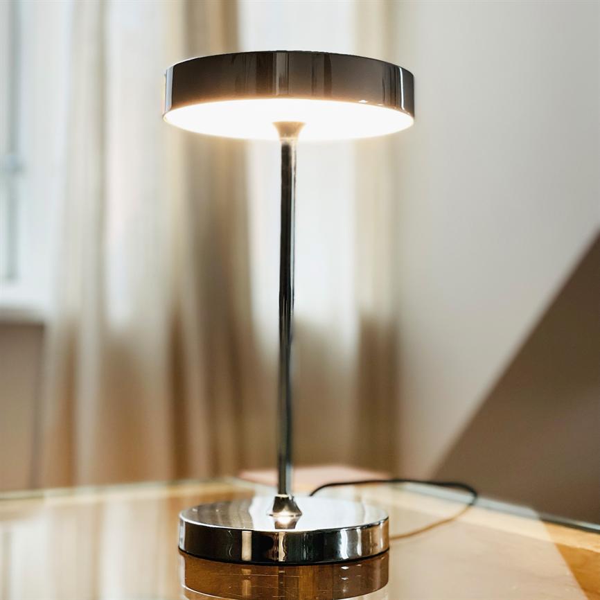 Dyberg Larsen Starlight bordlampe krom LED dimbar
