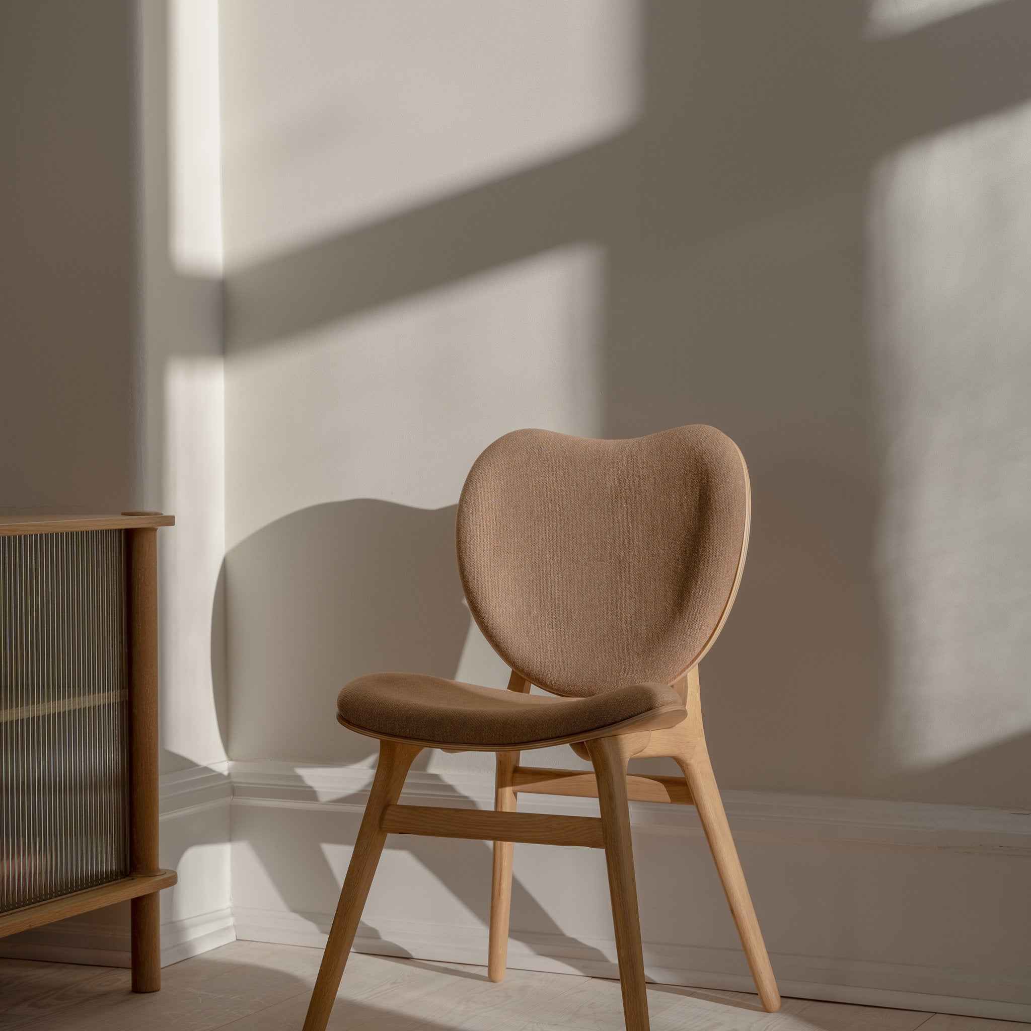 UMAGE A Conversation Piece spisestol eik beige