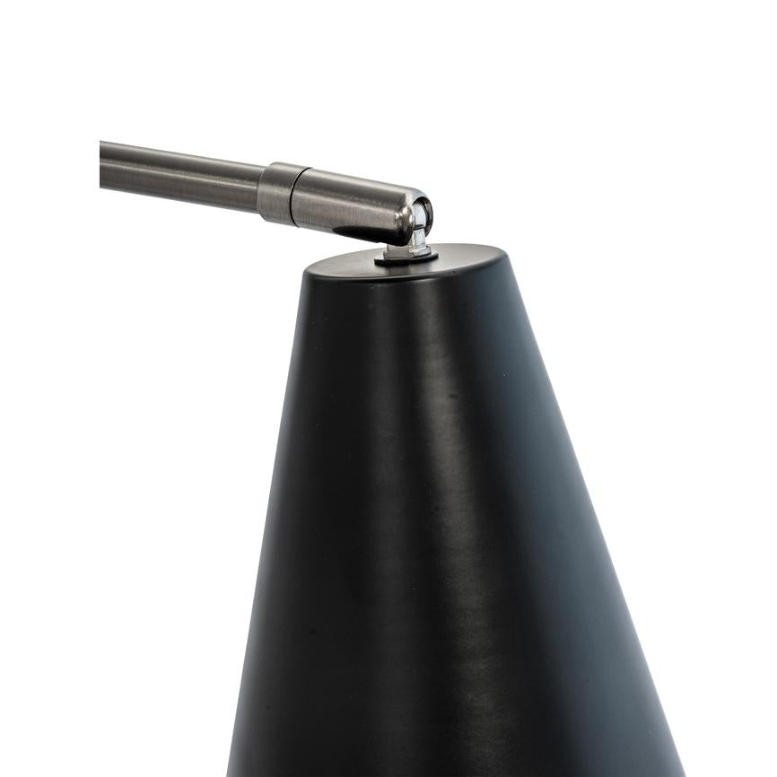Dyberg Larsen Oswald vegglampe svart stål