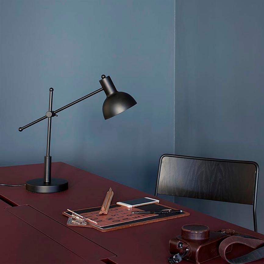 Dyberg Larsen London bordlampe svart justerbar