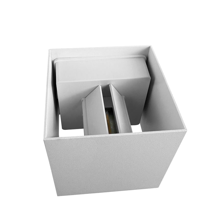 Dyberg Larsen Venus vegglampe hvit aluminium