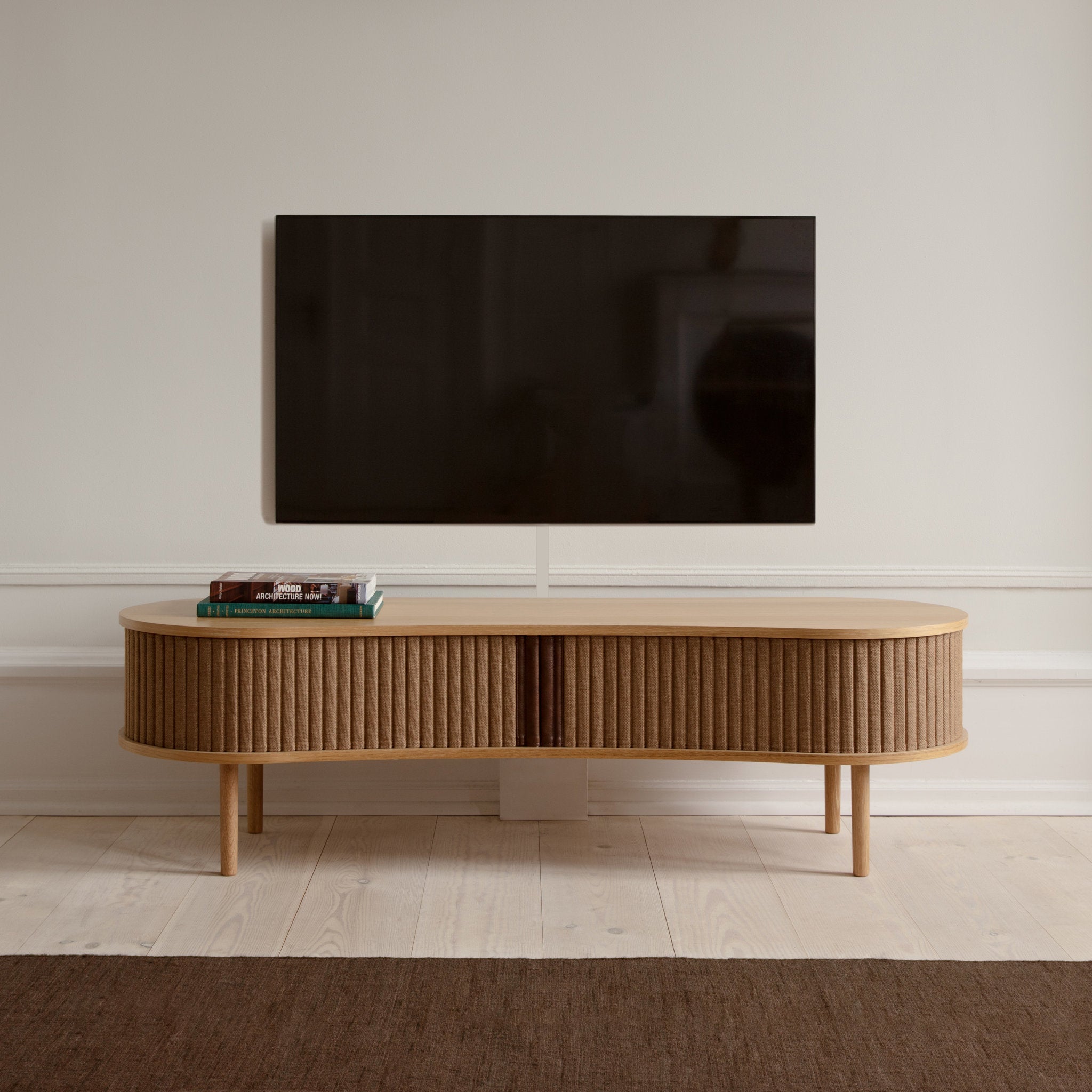 UMAGE Audacious TV-benk eik med oppbevaring