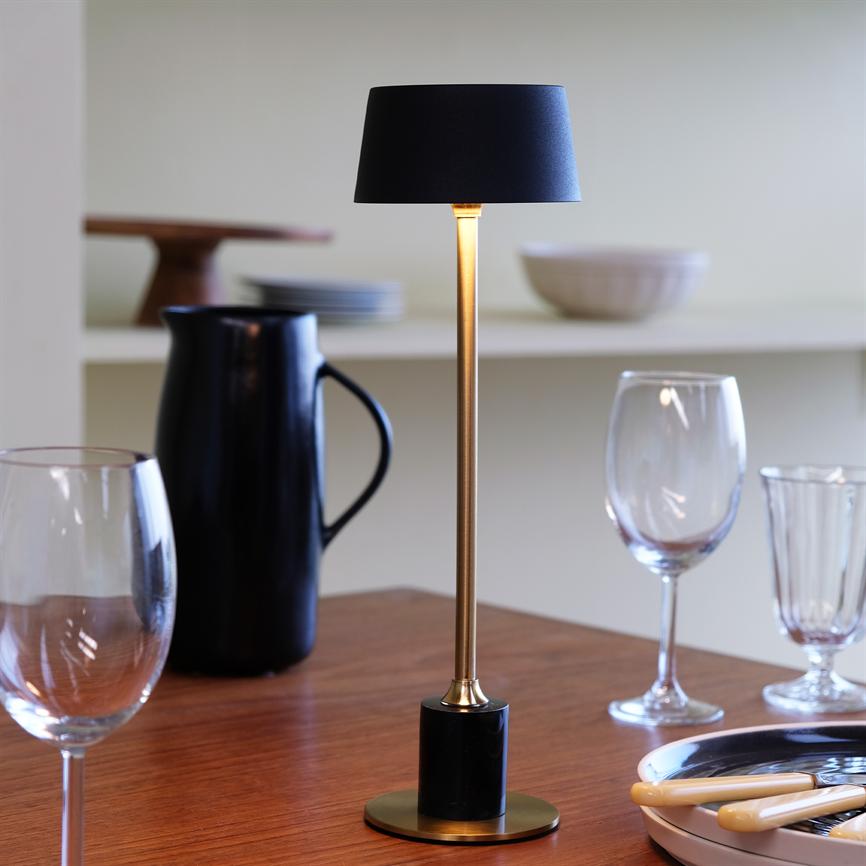 Dyberg Larsen Yoyo bordlampe svart oppladbar