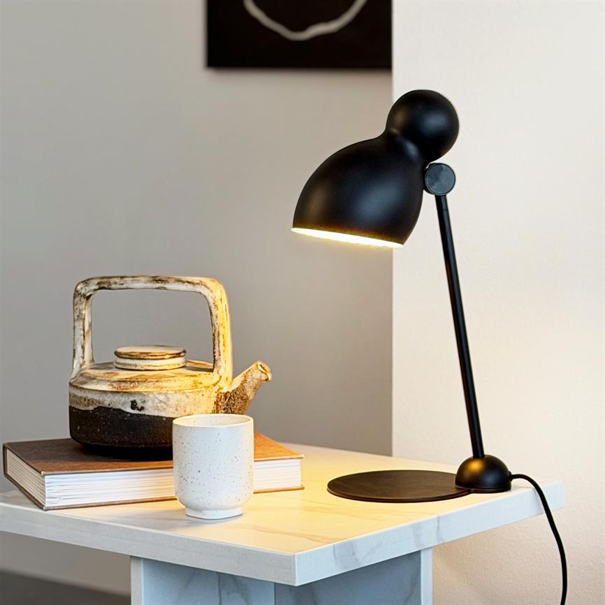 Dyberg Larsen Ludo bordlampe svart – metall E27