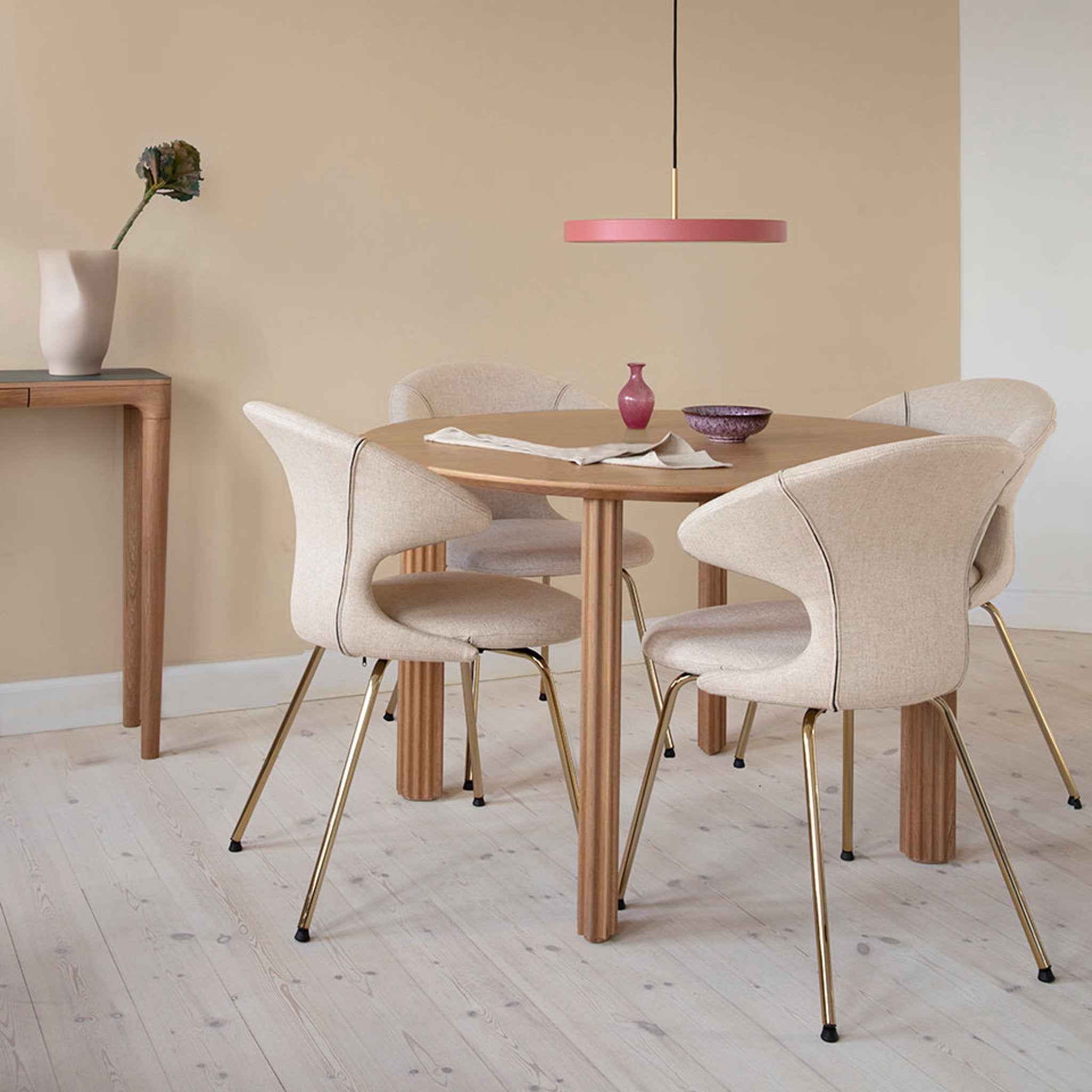 UMAGE Comfort Circle matbord rundt eik