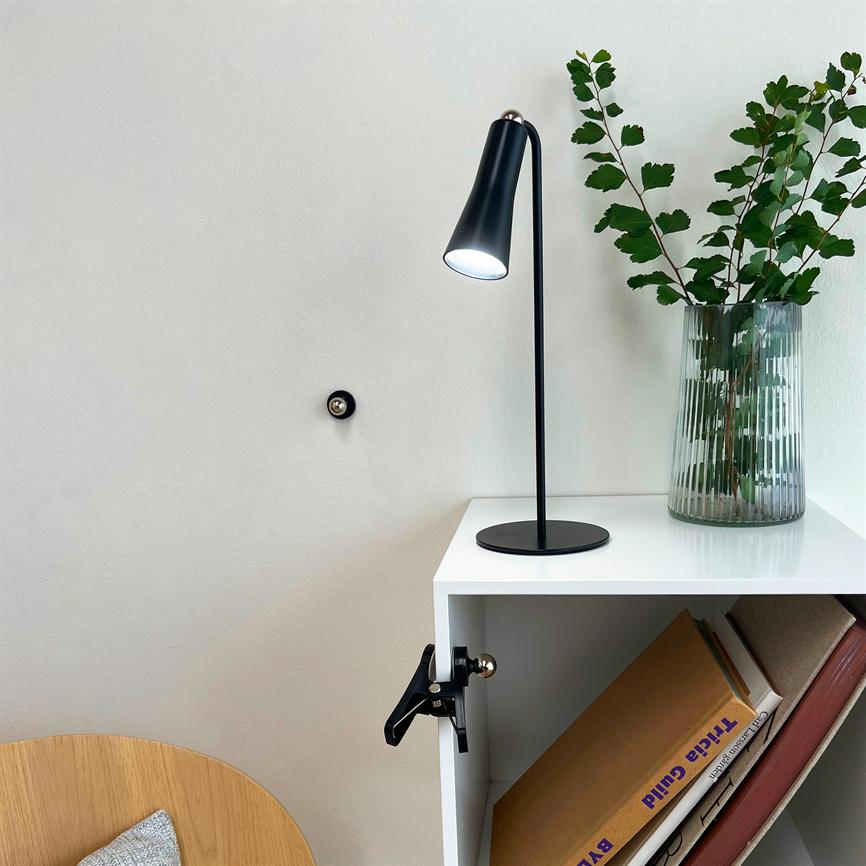Dyberg Larsen 4in1 bordlampe svart oppladbar