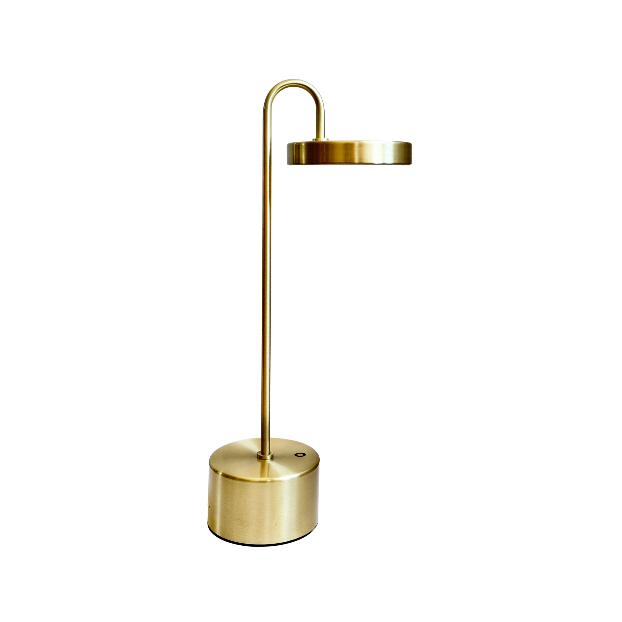 Dyberg Larsen Moovelight bordlampe messing lader
