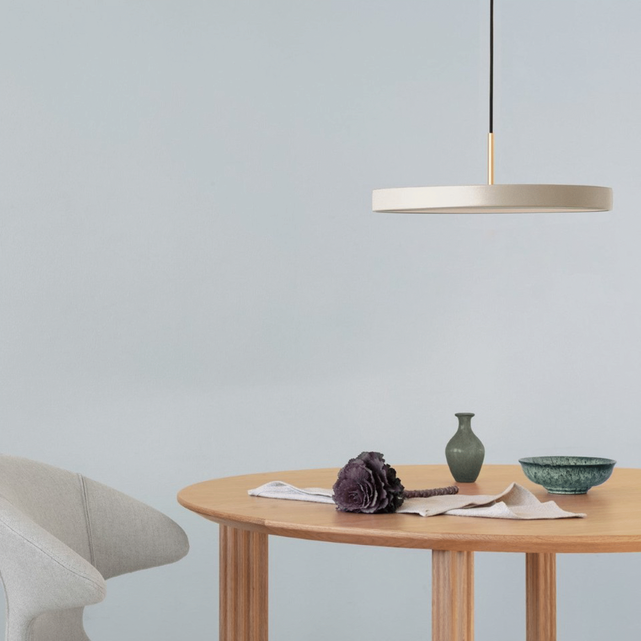 UMAGE Asteria Plus pendel perlehvit messing medium
