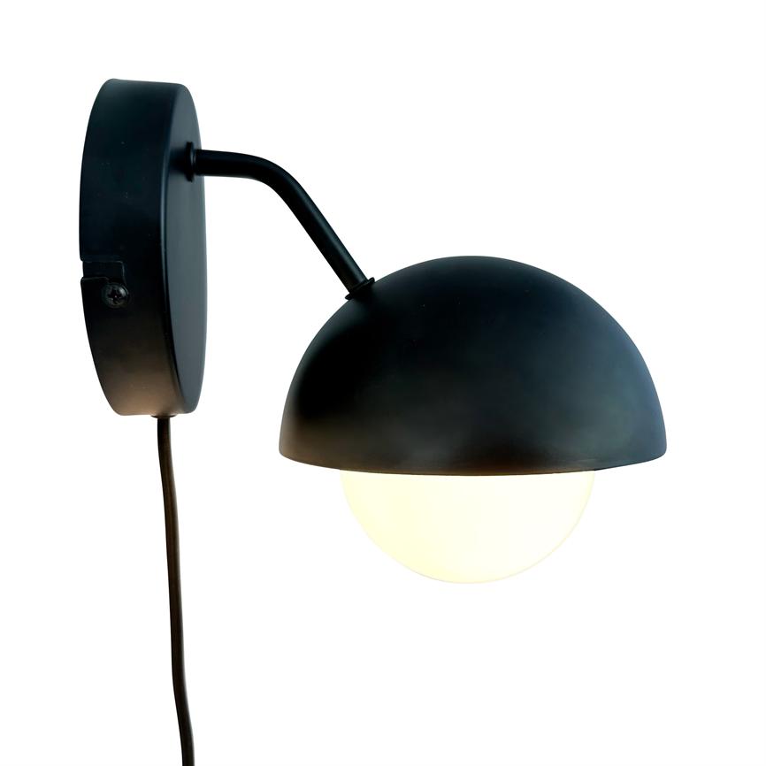 Dyberg Larsen Rose vegglampe svart messing