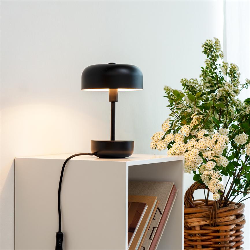 Dyberg Larsen Haipot bordlampe svart G9 retro
