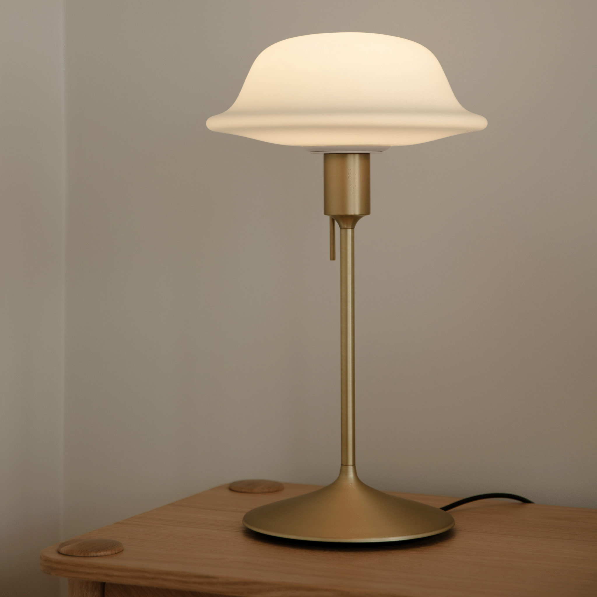 UMAGE Butler lampskjerm opalglass hvit