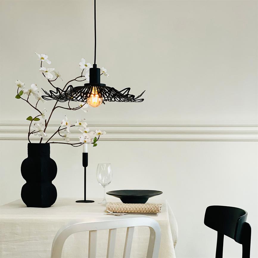 Dyberg Larsen Flora Small pendellampe svart metall
