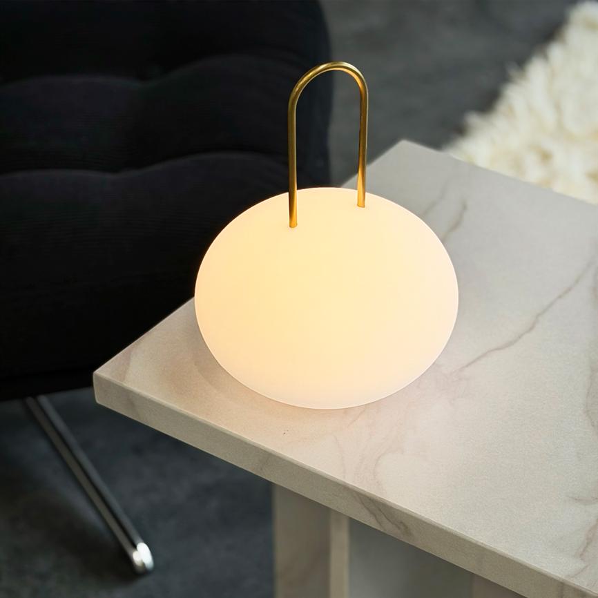 Dyberg Larsen Ellipse lanterne hvit messing oppladbar IP44