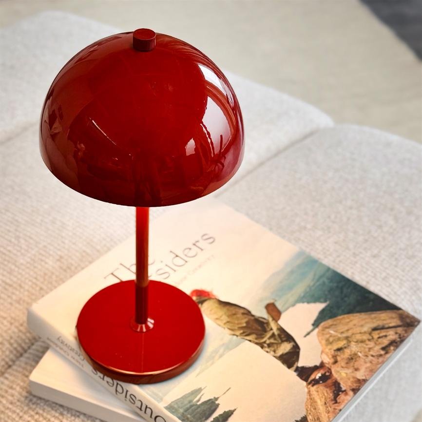 Dyberg Larsen Borås bordlampe mørkerød oppladbar