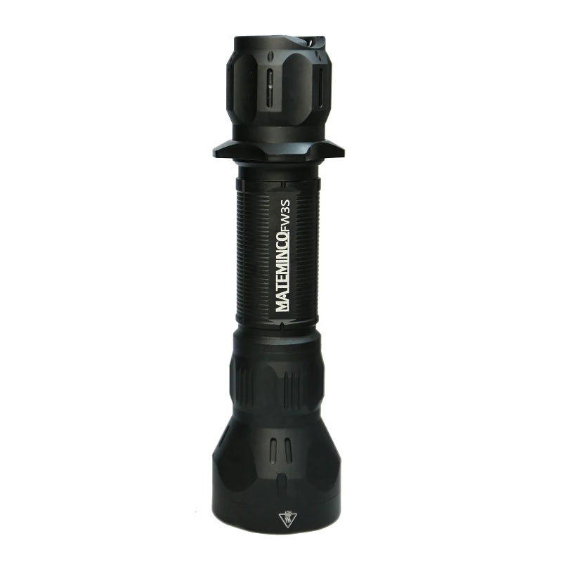 Master LED FW3 lommelykt svart 1550 lumen 1350 m