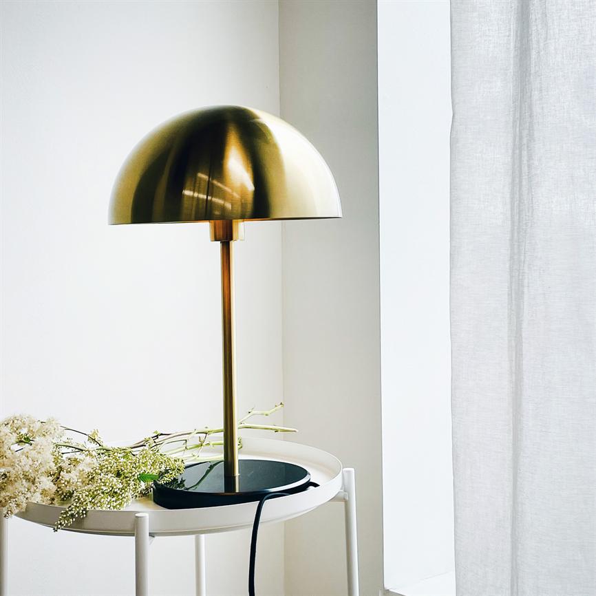 Dyberg Larsen Nancy bordlampe messing marmor