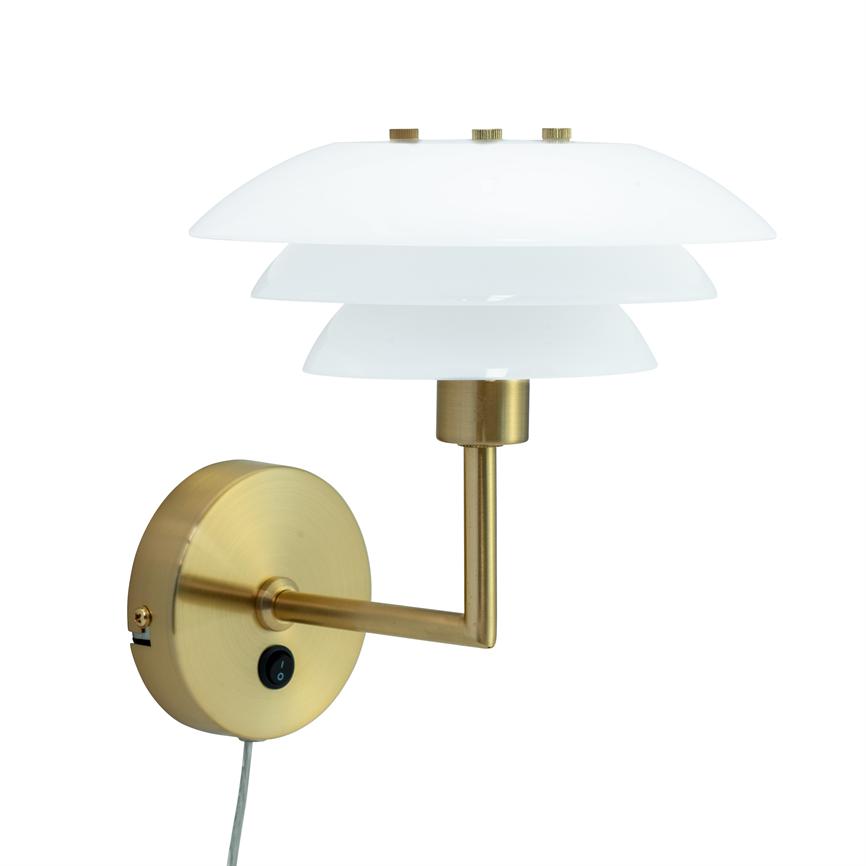 Dyberg Larsen DL20 vegglampe opal messing