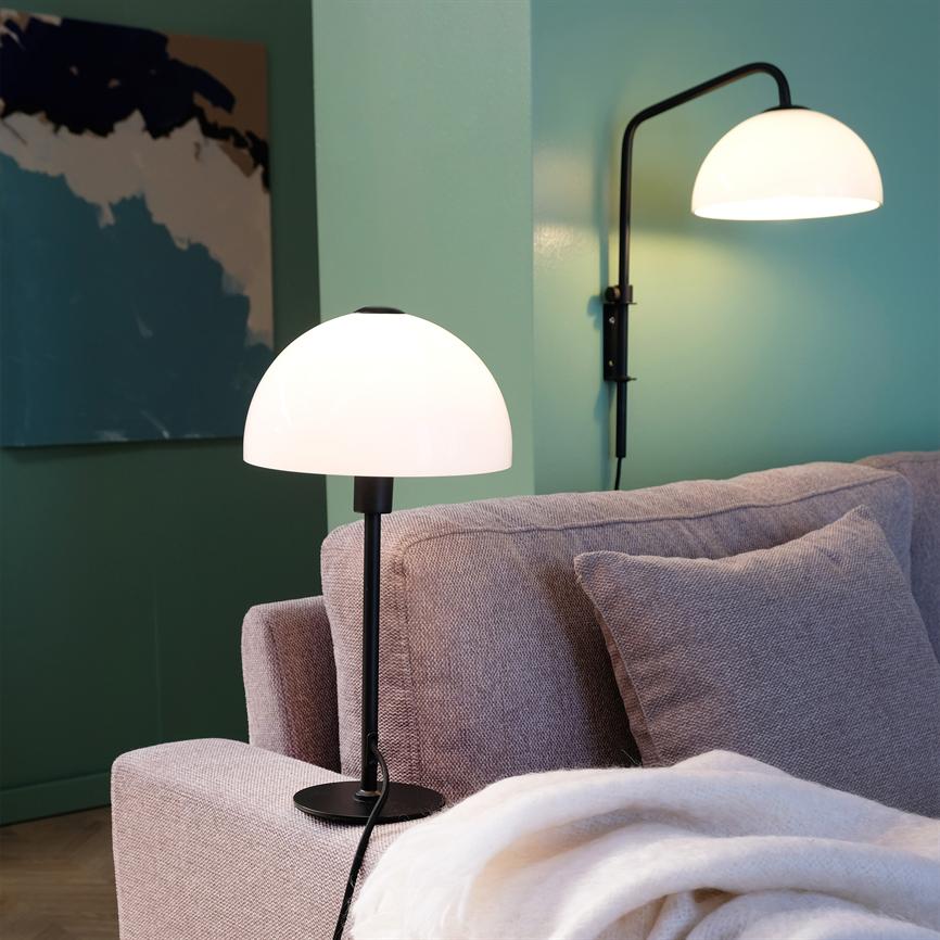 Dyberg Larsen Jazz bordlampe sort opalglass