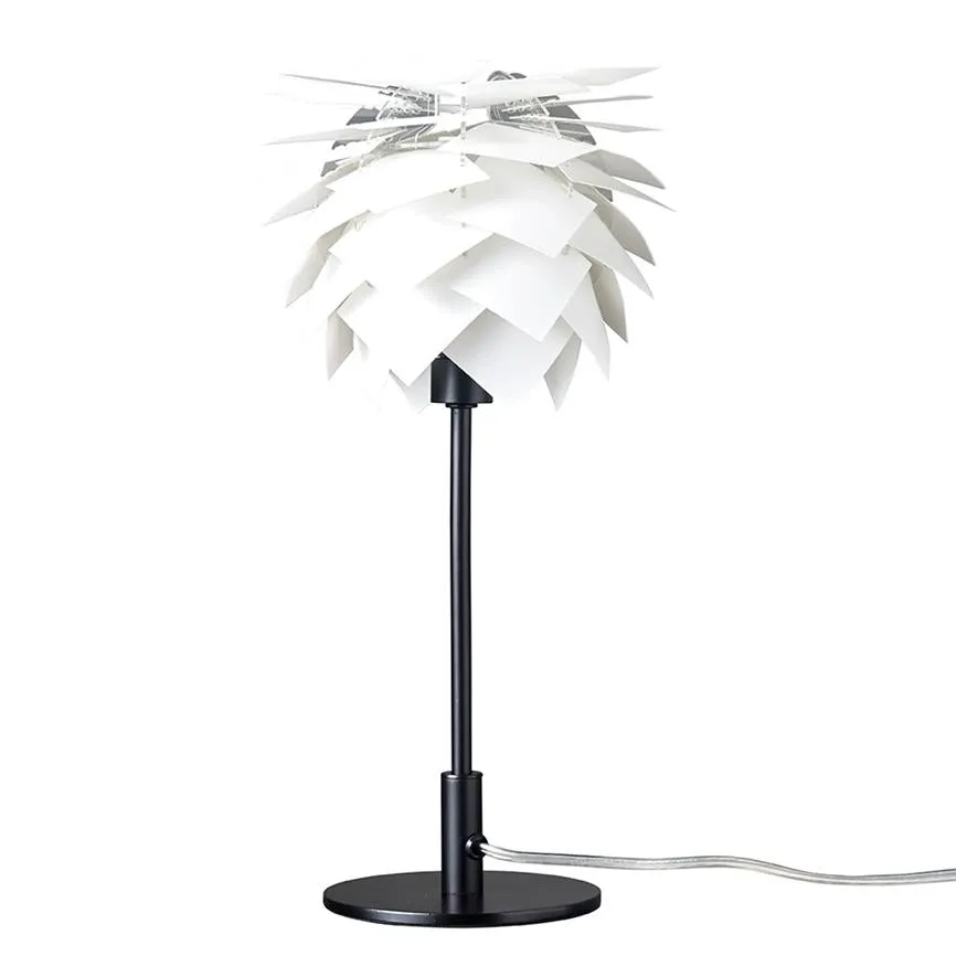 Dyberg Larsen PineApple bordlampe hvit svart