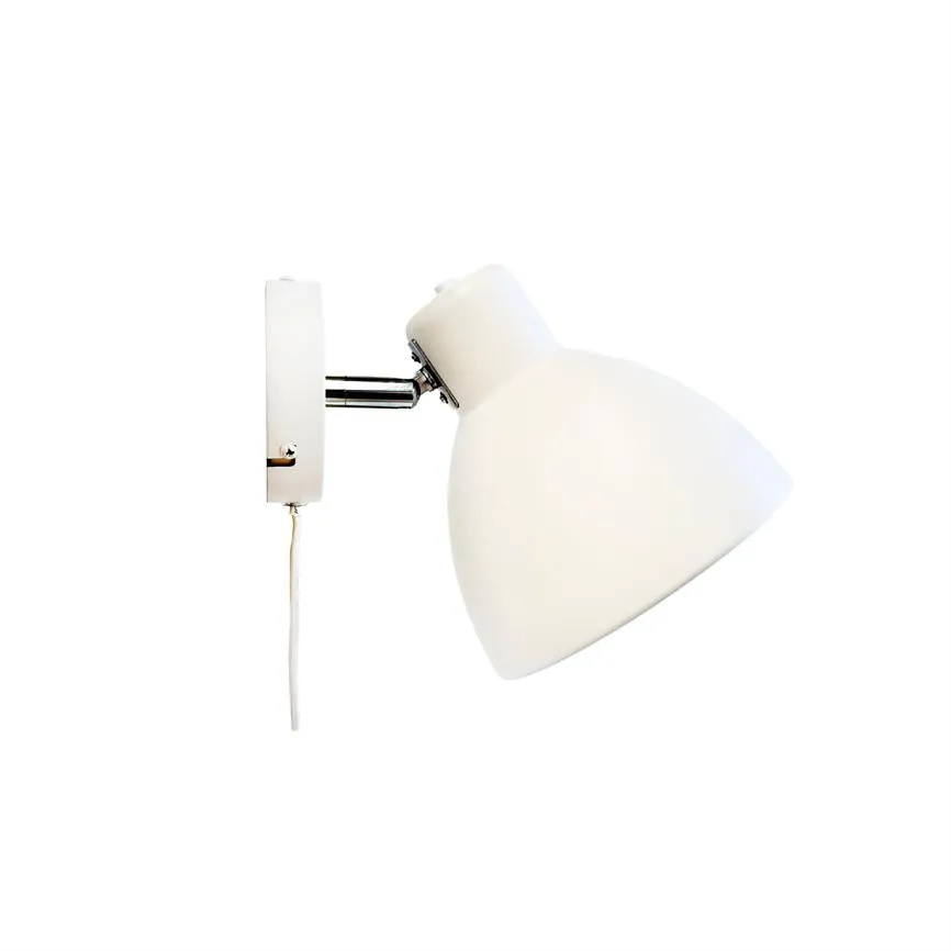Dyberg Larsen Norden vegglampe hvit til soverom