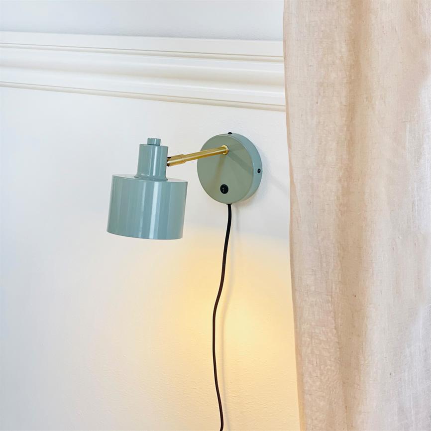 Dyberg Larsen Ocean vegglampe oliven messing