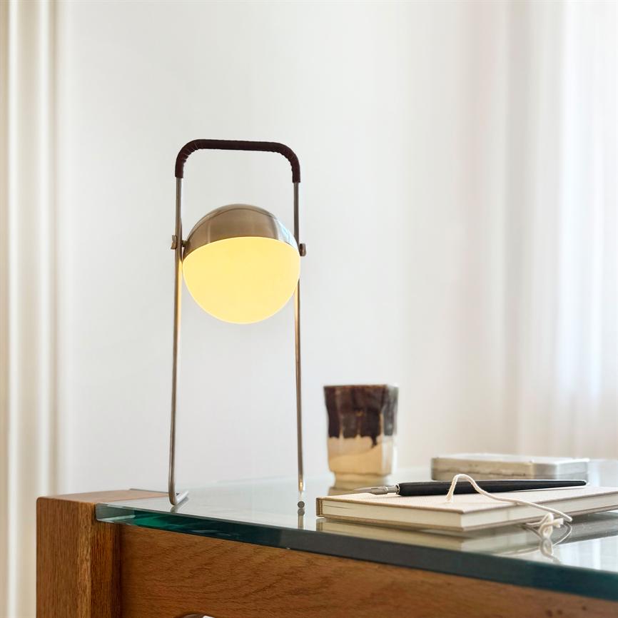 Dyberg Larsen Mova bordlampe bordeaux oppladbar