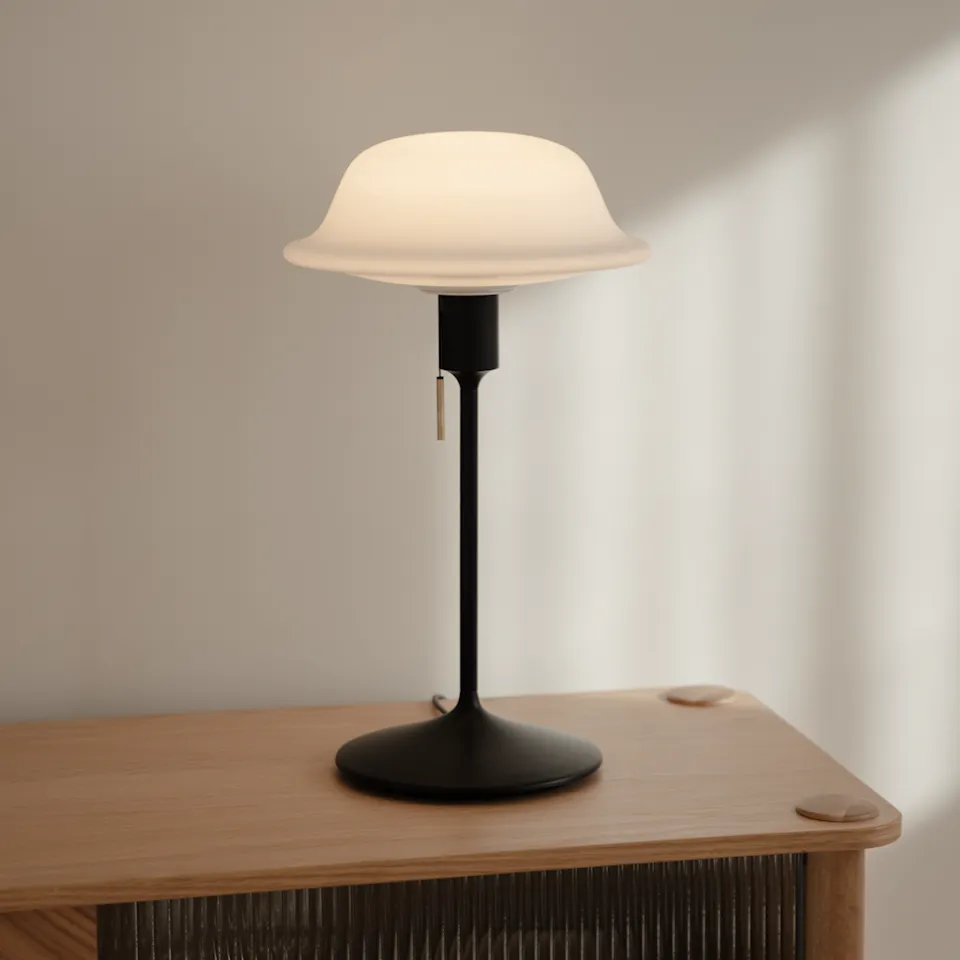 UMAGE Butler lampskjerm opalglass hvit